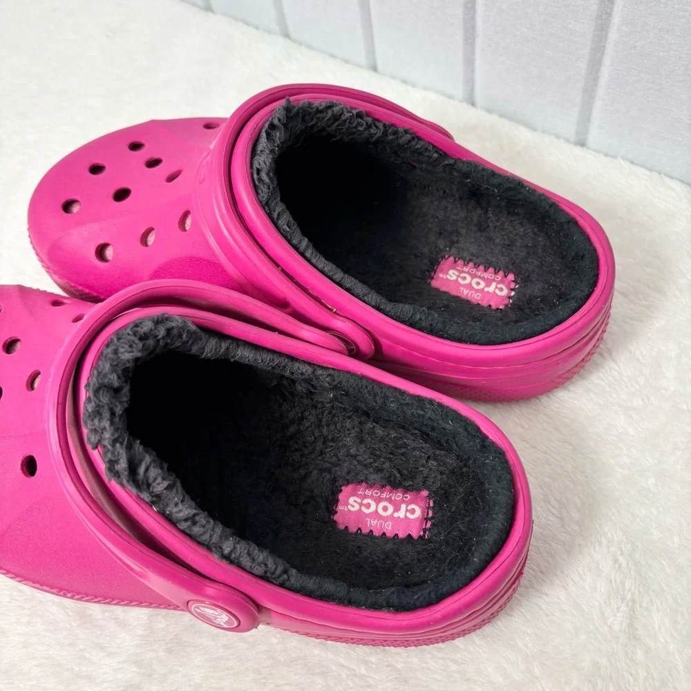 CROCS‎ Kids pink Fuchsia Slippers size 3 J 5